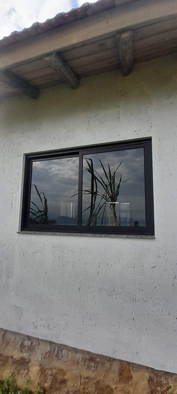 Linha Suprema / L.25 Alusupra