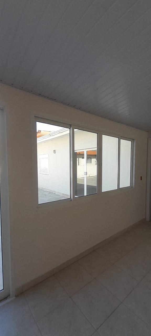 Linha Suprema / L.25 Alusupra